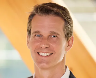 Andrew Charlton