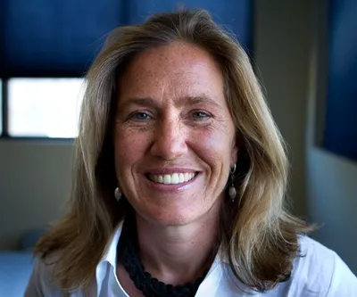 Caroline Elkins