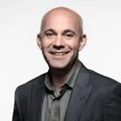 Luke Welling
